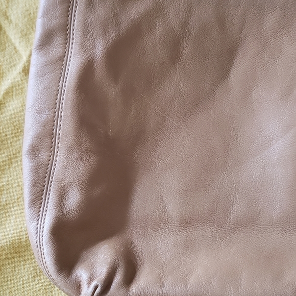 Coach Ashley Hippie Crossbody - Picture 9 of 13